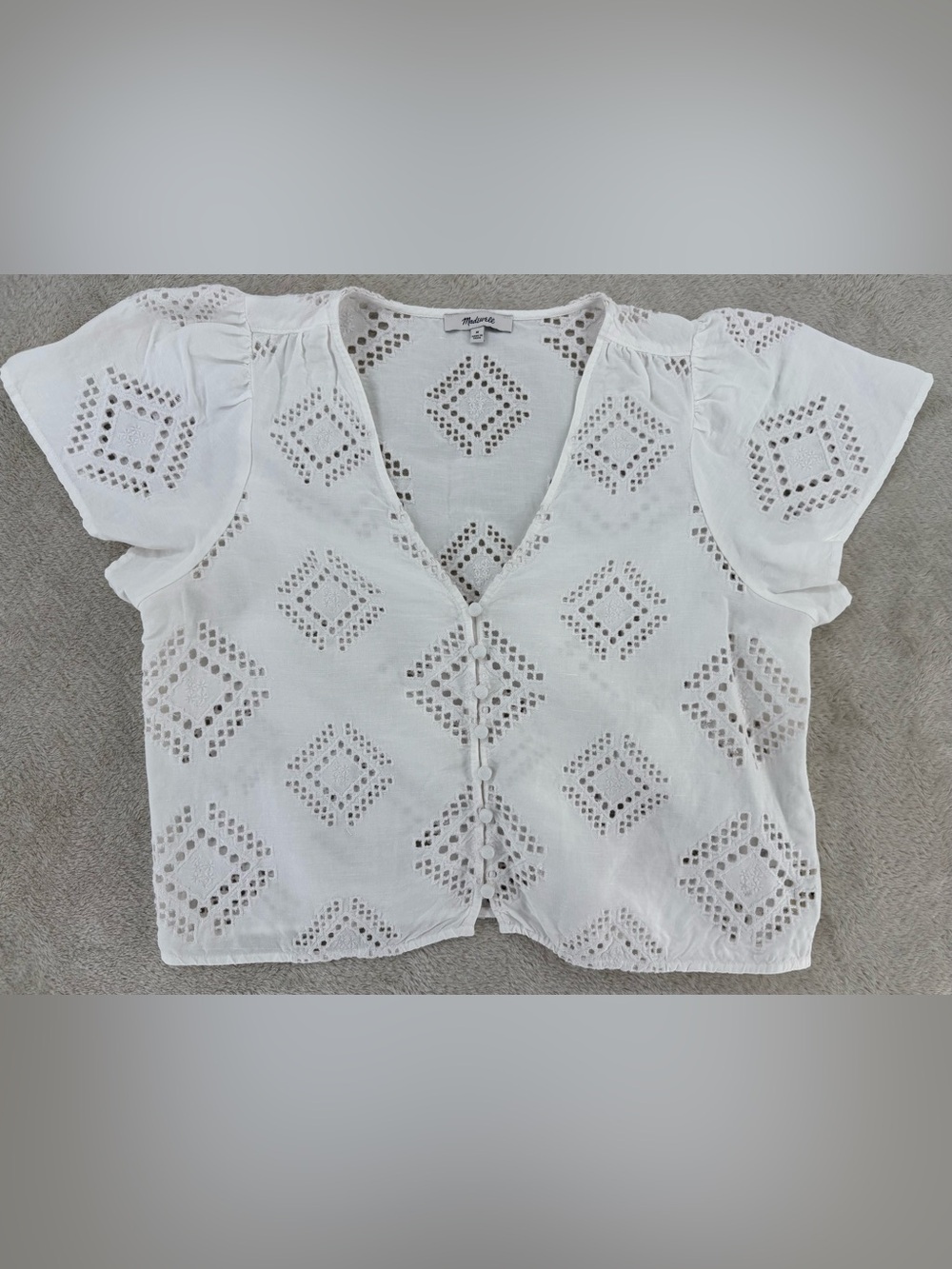 Madewell Eyelet Flutter-Sleeve Top, Eyelet White. - Picture 2 of 13